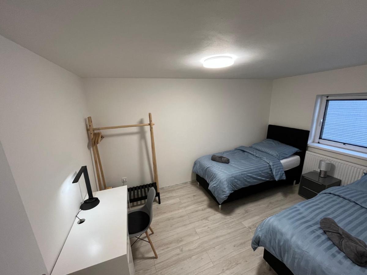 Apartment Golden Prague 78 Vestec  エクステリア 写真