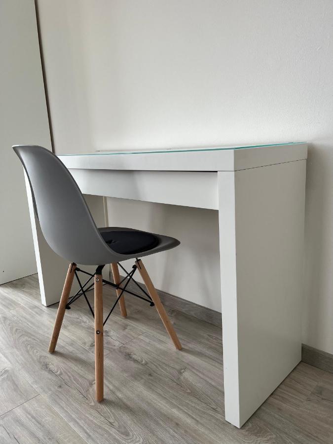 Apartment Golden Prague 78 Vestec  エクステリア 写真