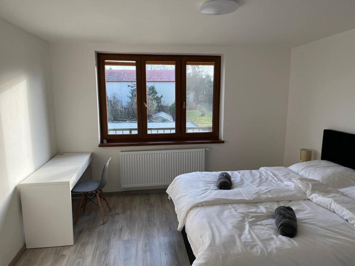 Apartment Golden Prague 78 Vestec  エクステリア 写真
