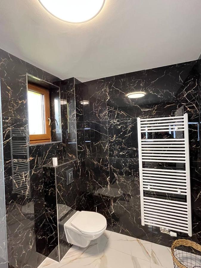 Apartment Golden Prague 78 Vestec  エクステリア 写真
