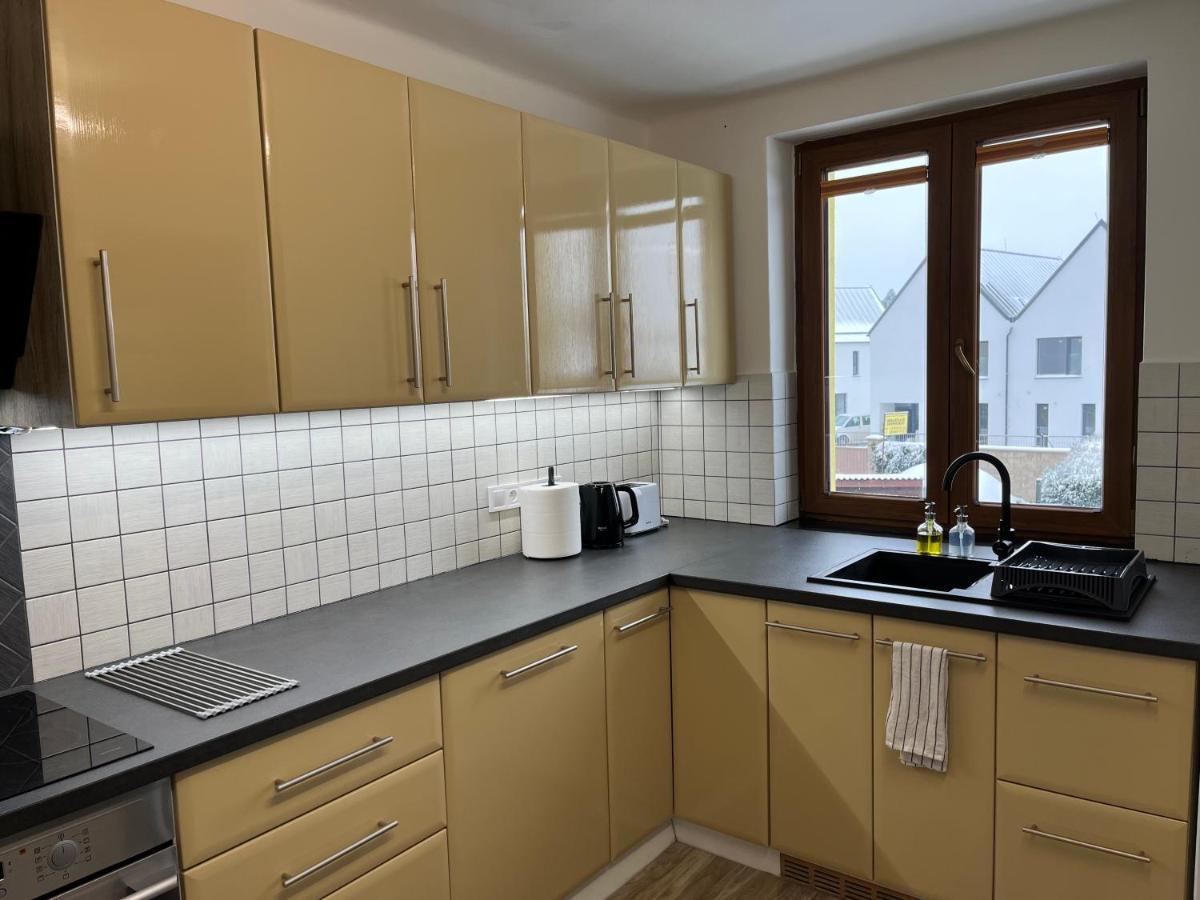 Apartment Golden Prague 78 Vestec  エクステリア 写真