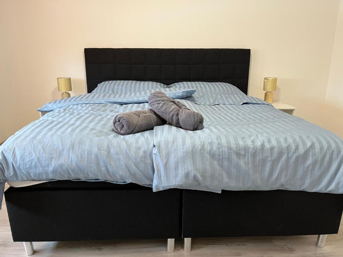 Apartment Golden Prague 78 Vestec  エクステリア 写真