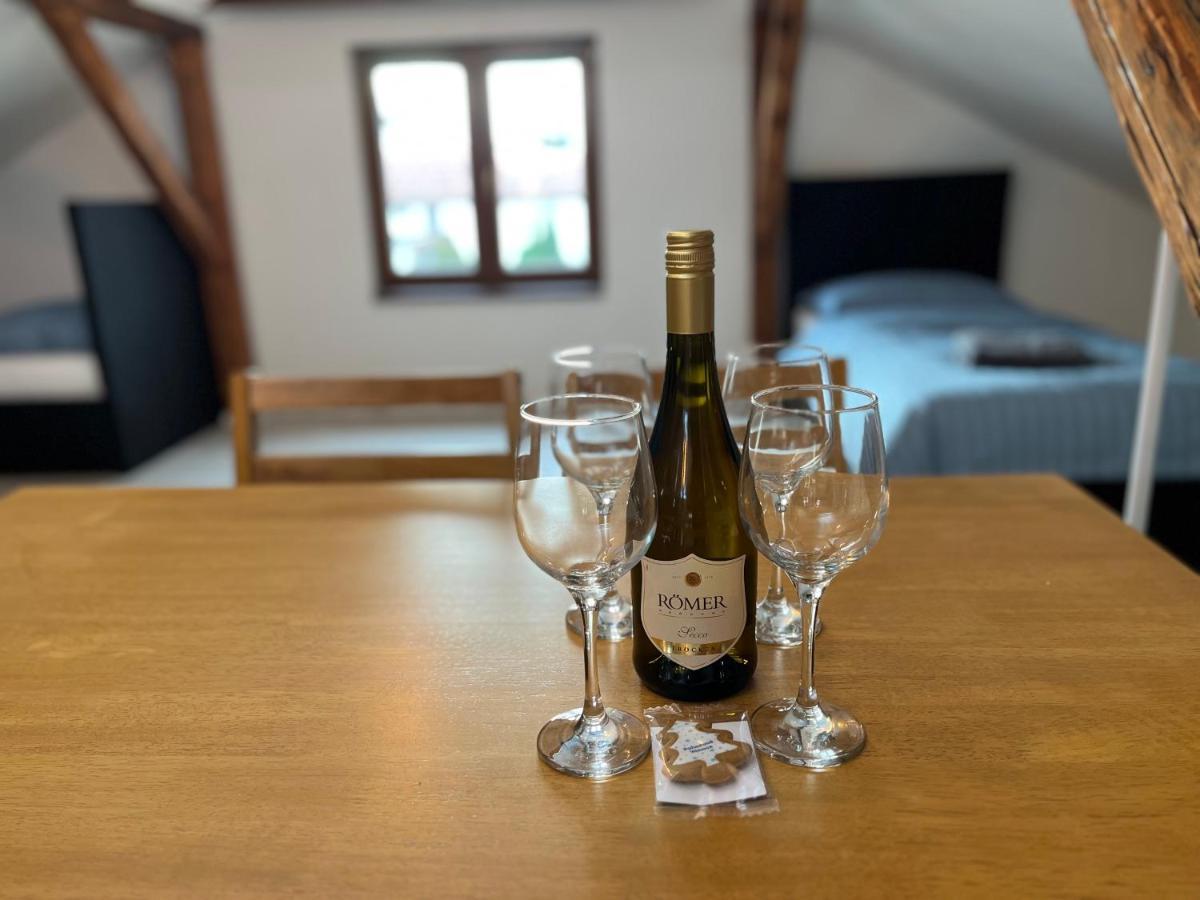 Apartment Golden Prague 78 Vestec  エクステリア 写真